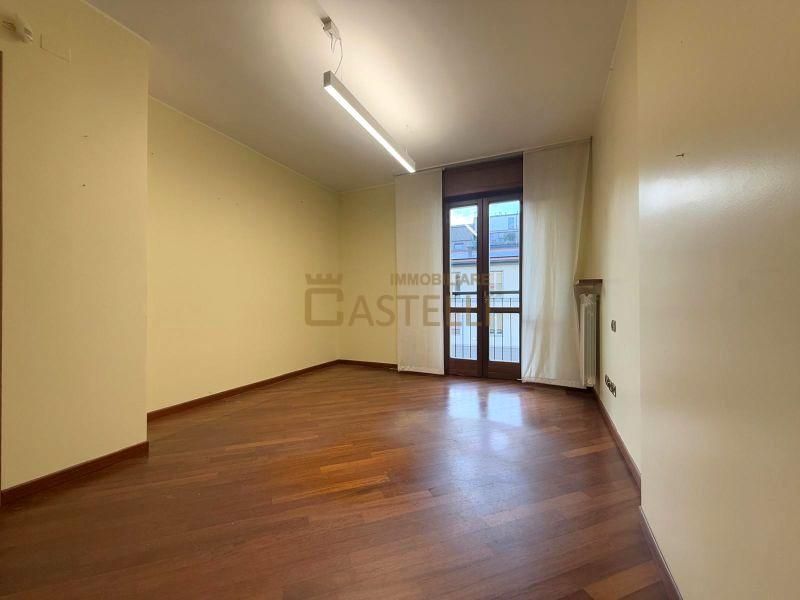 3 Locali - Via Carlo Farini