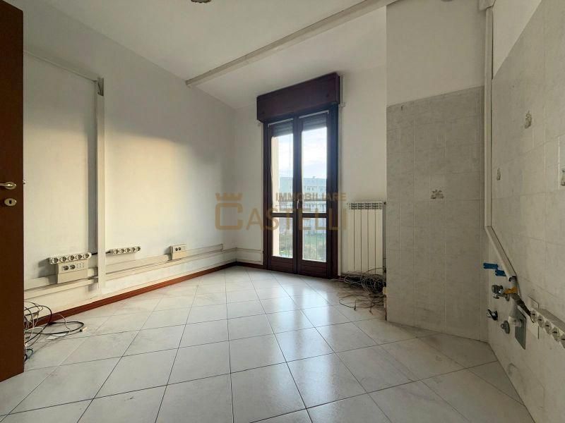 3 Locali - Via Carlo Farini