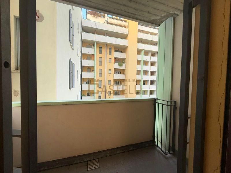 3 Locali - Via Carlo Farini 