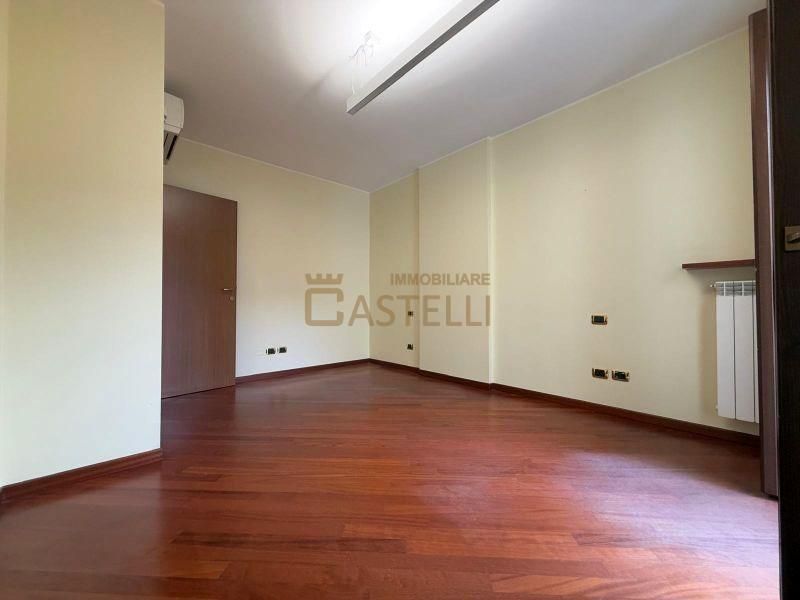 Ufficio - Via Carlo Farini