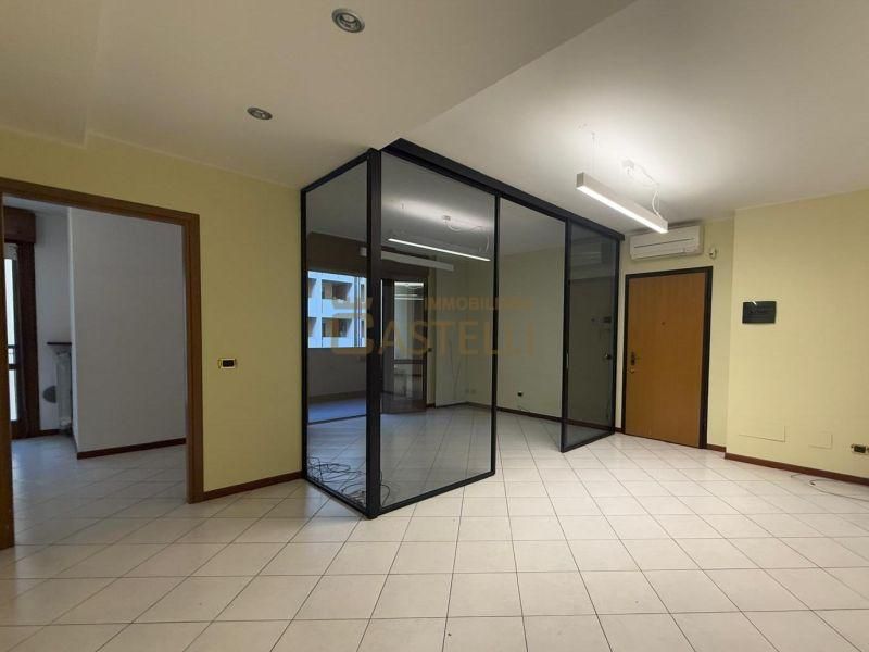 Ufficio - Via Carlo Farini
