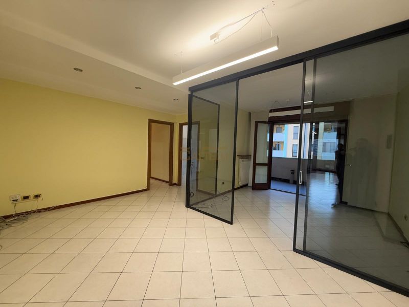 Ufficio - Via Carlo Farini