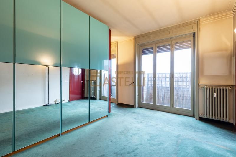 4 Locali - Viale Caldara 