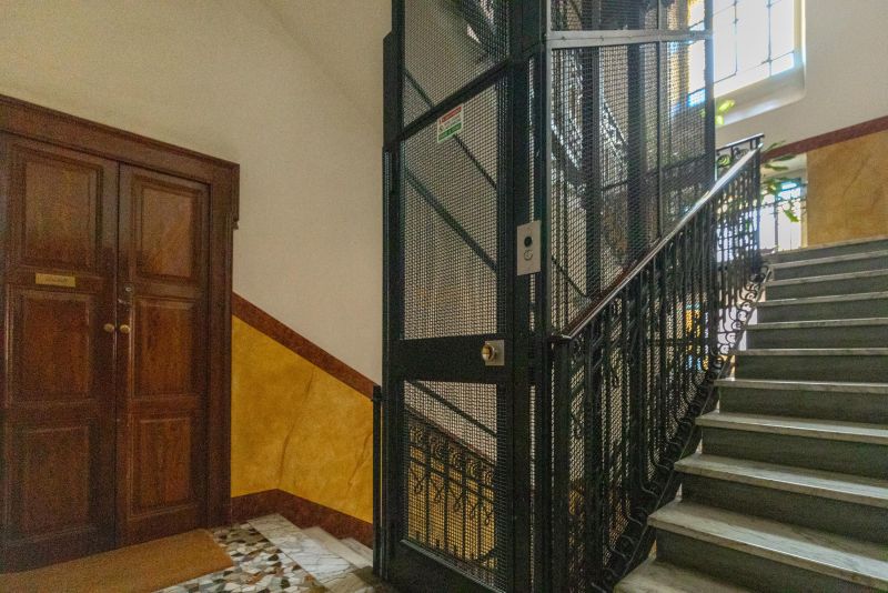 3 Locali - Via Fontana