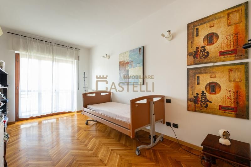 3 Locali - Via Pompeo Leoni