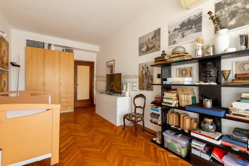 3 Locali - Via Pompeo Leoni