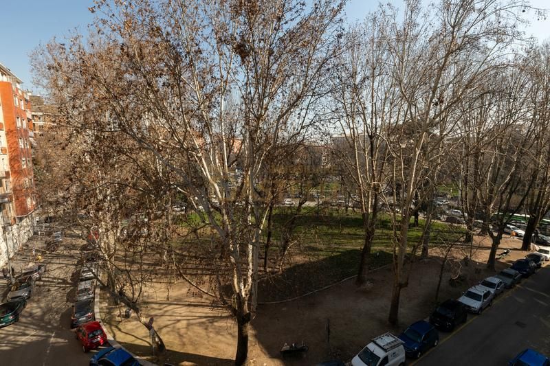 3 Locali - Piazzale Libia