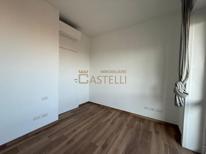 3 locali - Viale Brianza