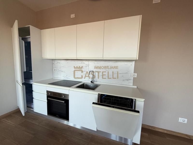 3 locali - Viale Brianza