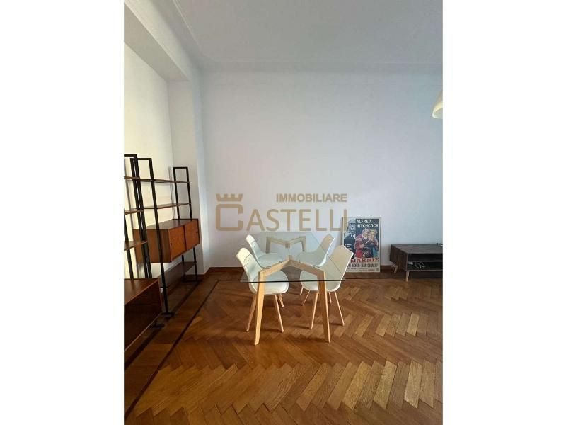 3 Locali - Via Vaina