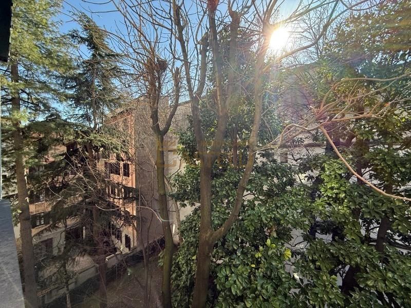 4 Locali - Piazzale Aquileia