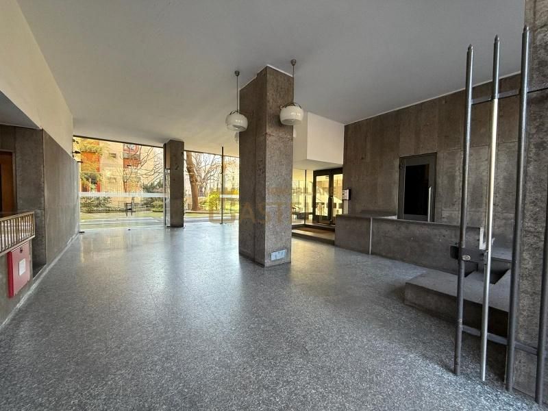 4 Locali - Piazzale Aquileia
