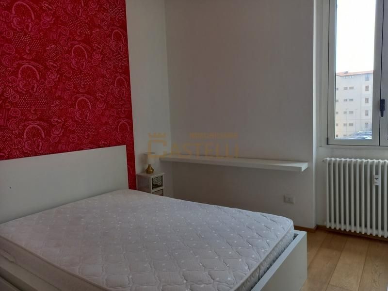 2 Locali - Via Agnesi