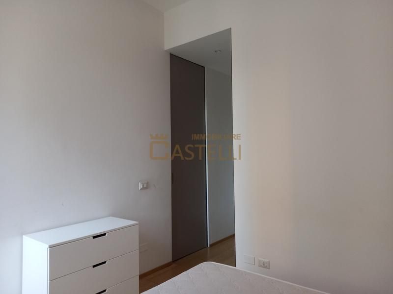 2 Locali - Via Agnesi