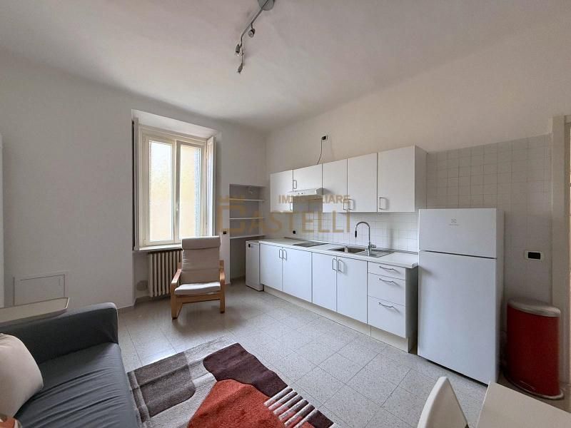 2 locali - Corso Colombo