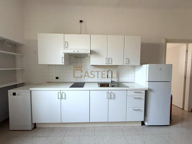 2 locali - Corso Colombo