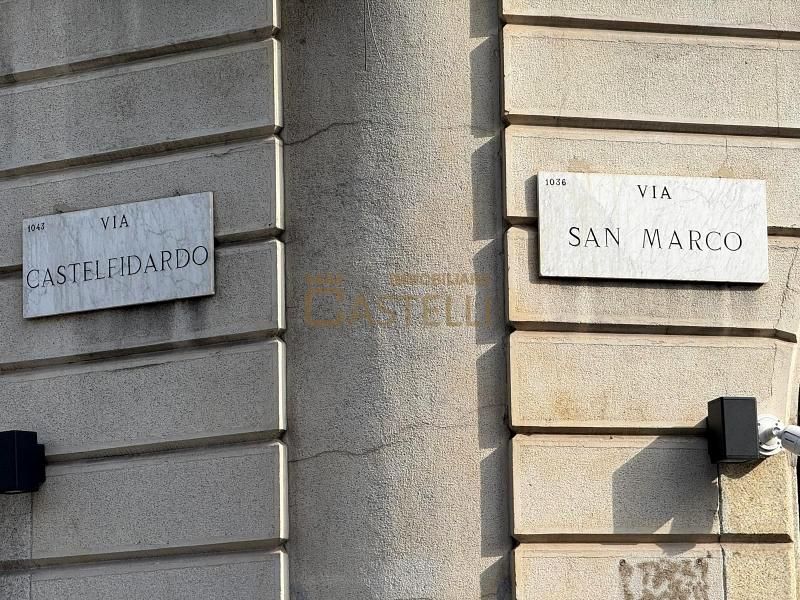 2 locali - Via Castelfidardo