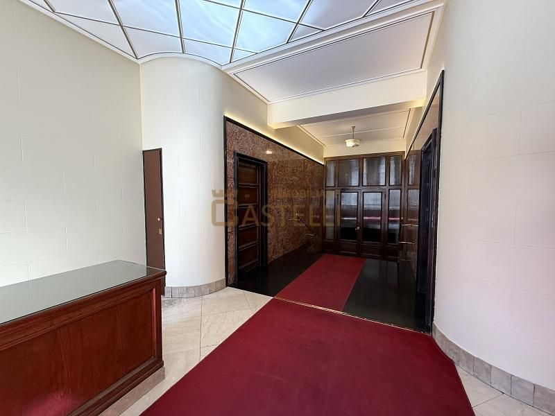3 locali - Viale Regina Giovanna