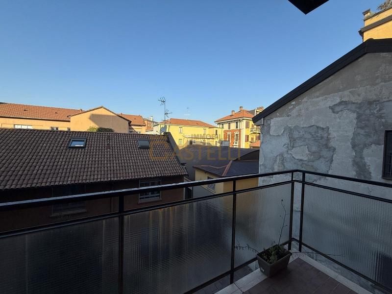 3 locali - Via Ascanio Sforza
