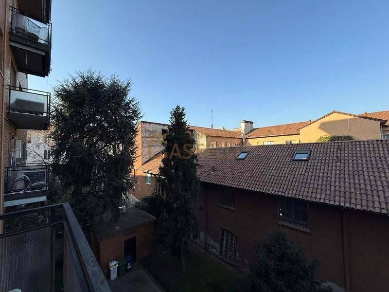 3 locali - Via Ascanio Sforza