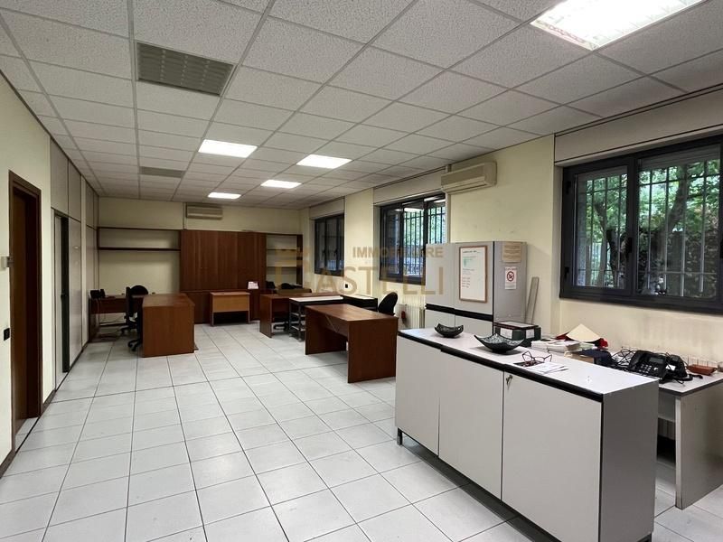 3 Locali - Via Primaticcio