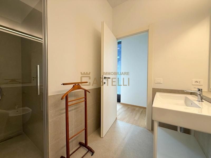 2 Locali - Corso Italia