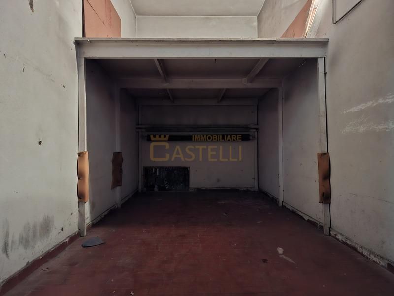 Viale Sabotino - Box singolo