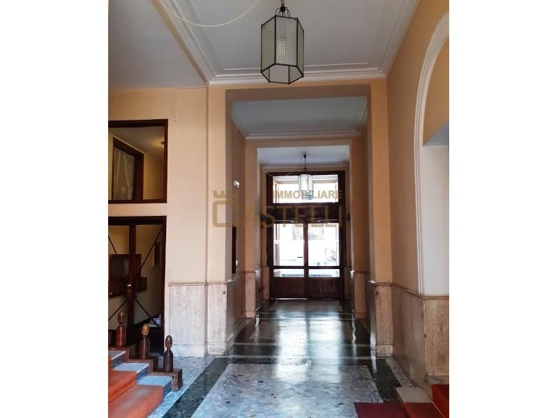 Ufficio - Via Besana
