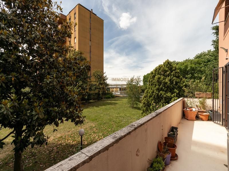 4 Locali - via della Libertà