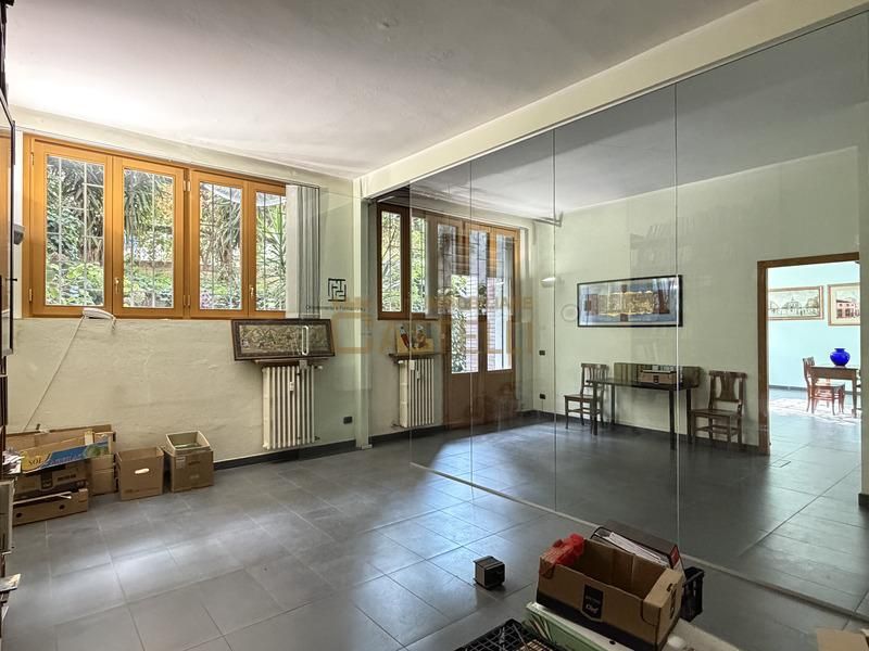 5 Locali - via Romilli