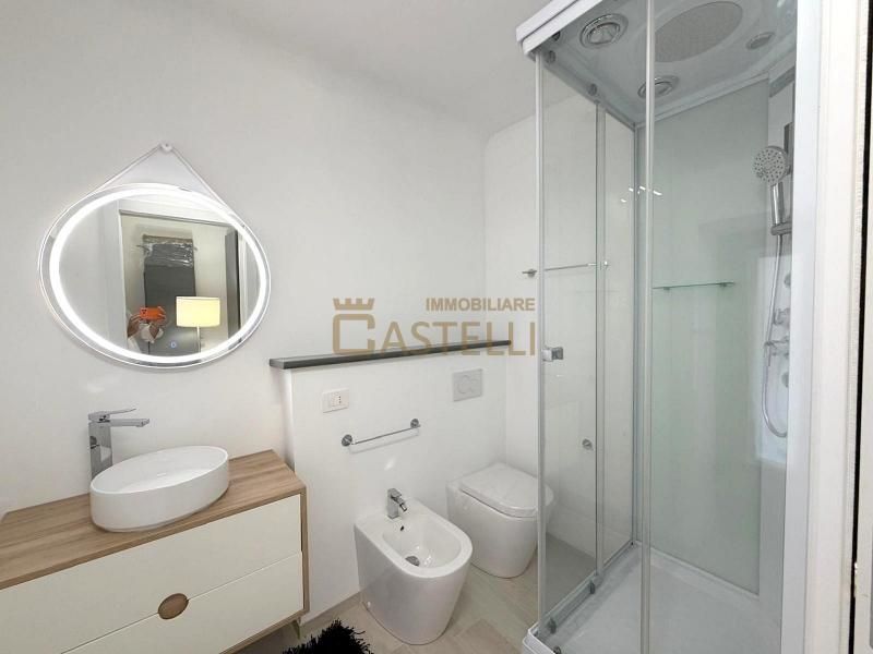 4 Locali - Via Lazzaro Palazzi