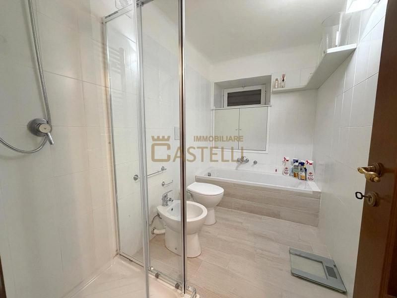 4 Locali - Via Lazzaro Palazzi