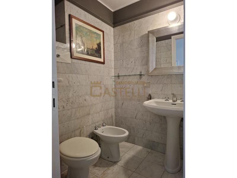 2 Locali - via Vignola