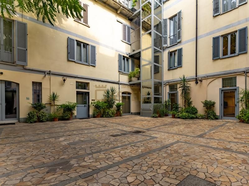 2 Locali - Corso di Porta Romana