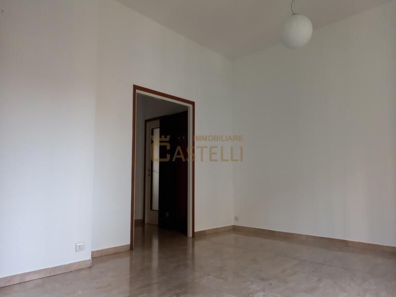 3 Locali - viale Sabotino 