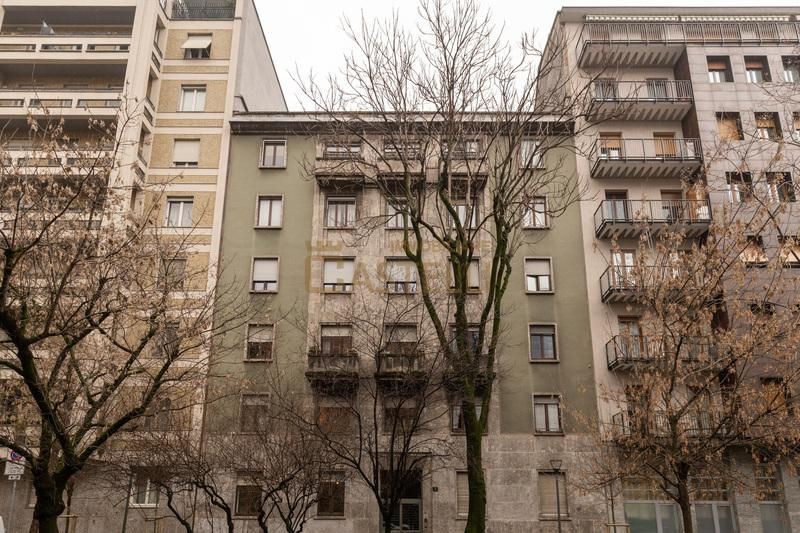 4 Locali - Viale Caldara 