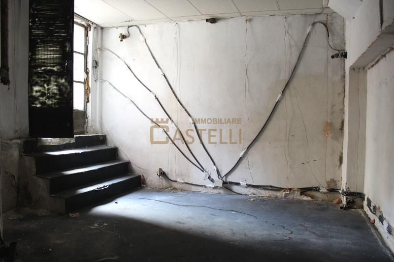 Magazzino - via Bessarione